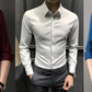 Chemise boutonnée infroissable pour hommes