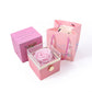 Boîte de roses éternelles - avec collier gravé et roses artificielles