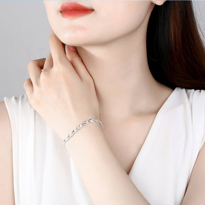 ✨Remise d'usine 50%✨Bracelet élégant et scintillant en forme de trèfle chanceux🍀