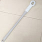 Brosse à long manche pour nettoyer les orteils et les pieds