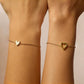 Ensemble de 2 bracelets assortis avec breloques en forme de cœur