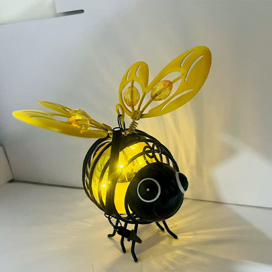🐝🌸🌙 OFFRE LIMITÉE 50% DE RÉDUCTION! Lumière Abeille Solaire Suspendue – Jolie Abeille Lumineuse, Allumage Automatique au Crépuscule, Résiste aux Intempéries – Ajoute une Touche Magique à Votre Jardin, Terrasse ou Balcon 🏡✨